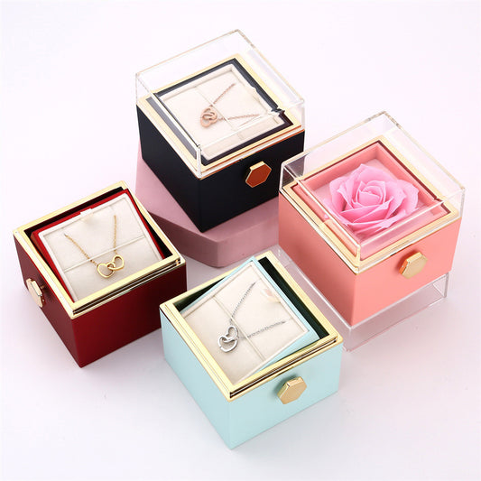 Coffret rose éternelle et collier personnalisé